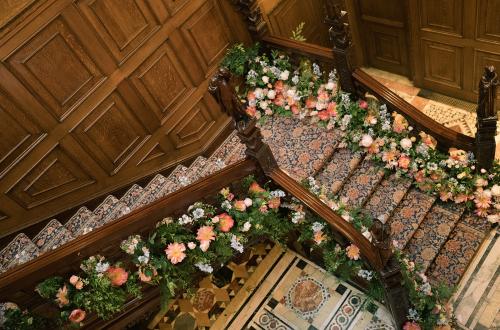 Staircase www.racheltakespictures.co.uk Two Temple Place Westminster wedding venue